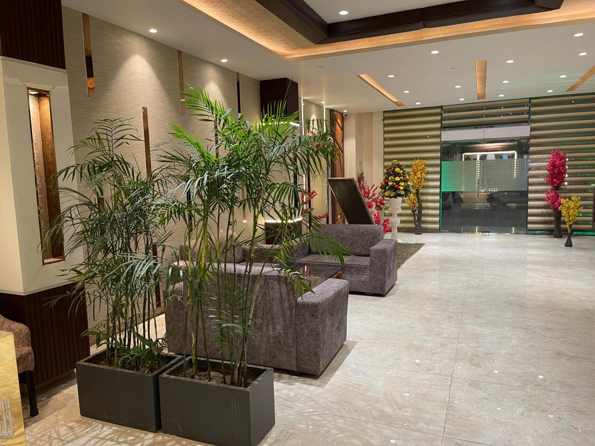 Hotel Paradise Dream Ludhijána Kültér fotó